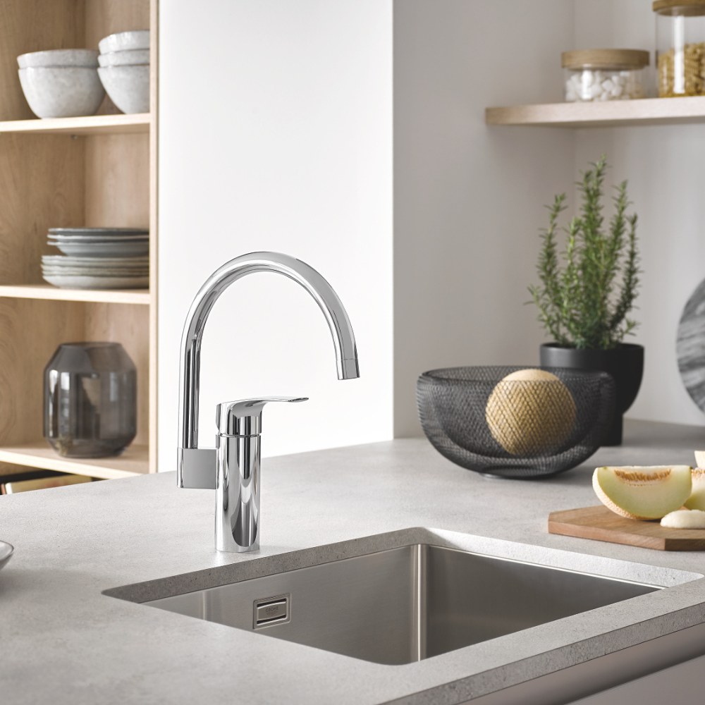Evier à encastrer 1 bac GROHE K700U acier inoxydable Quikfix dans cuisine aérée