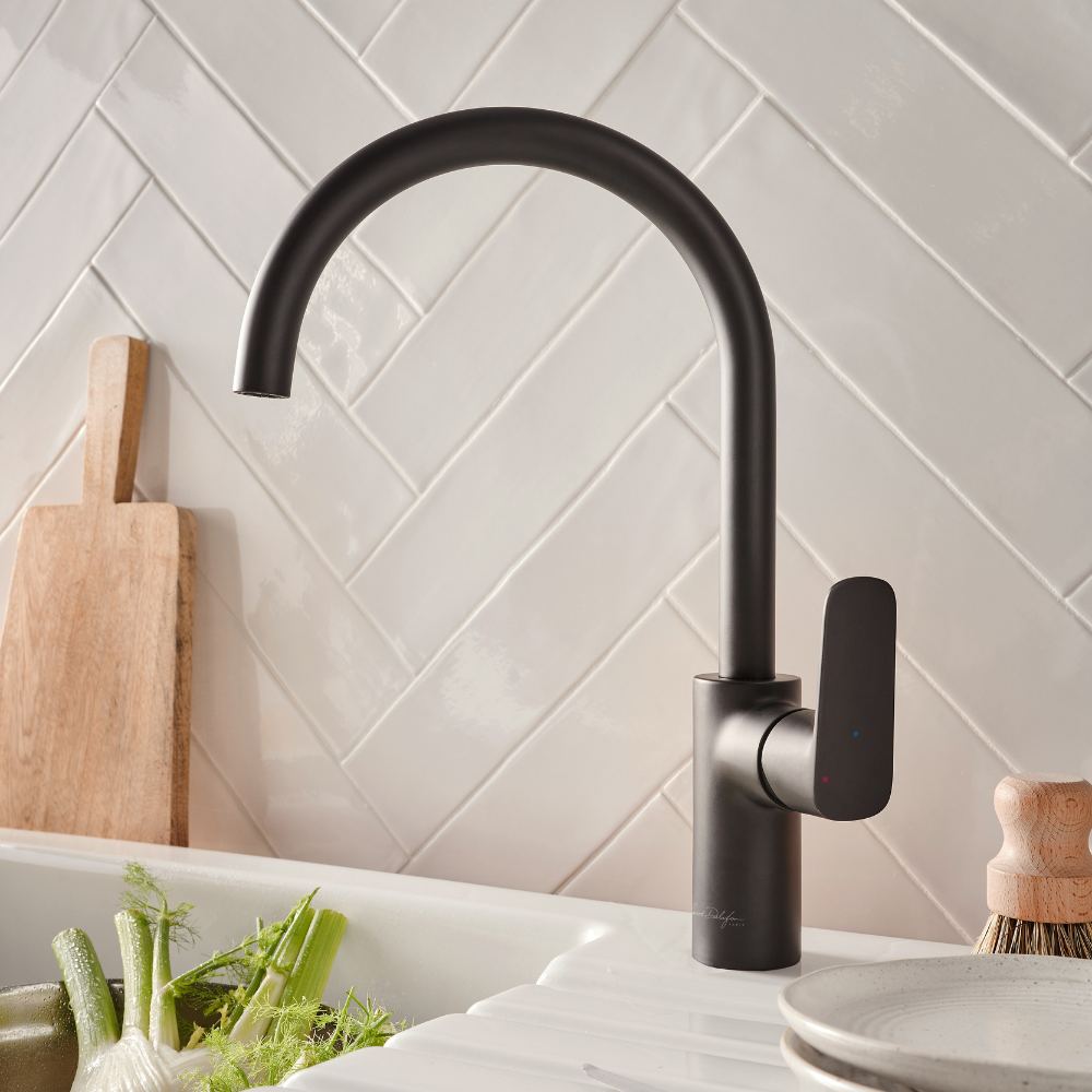 Robinet cuisine JACOB DELAFON July+ col de cygne et orientable