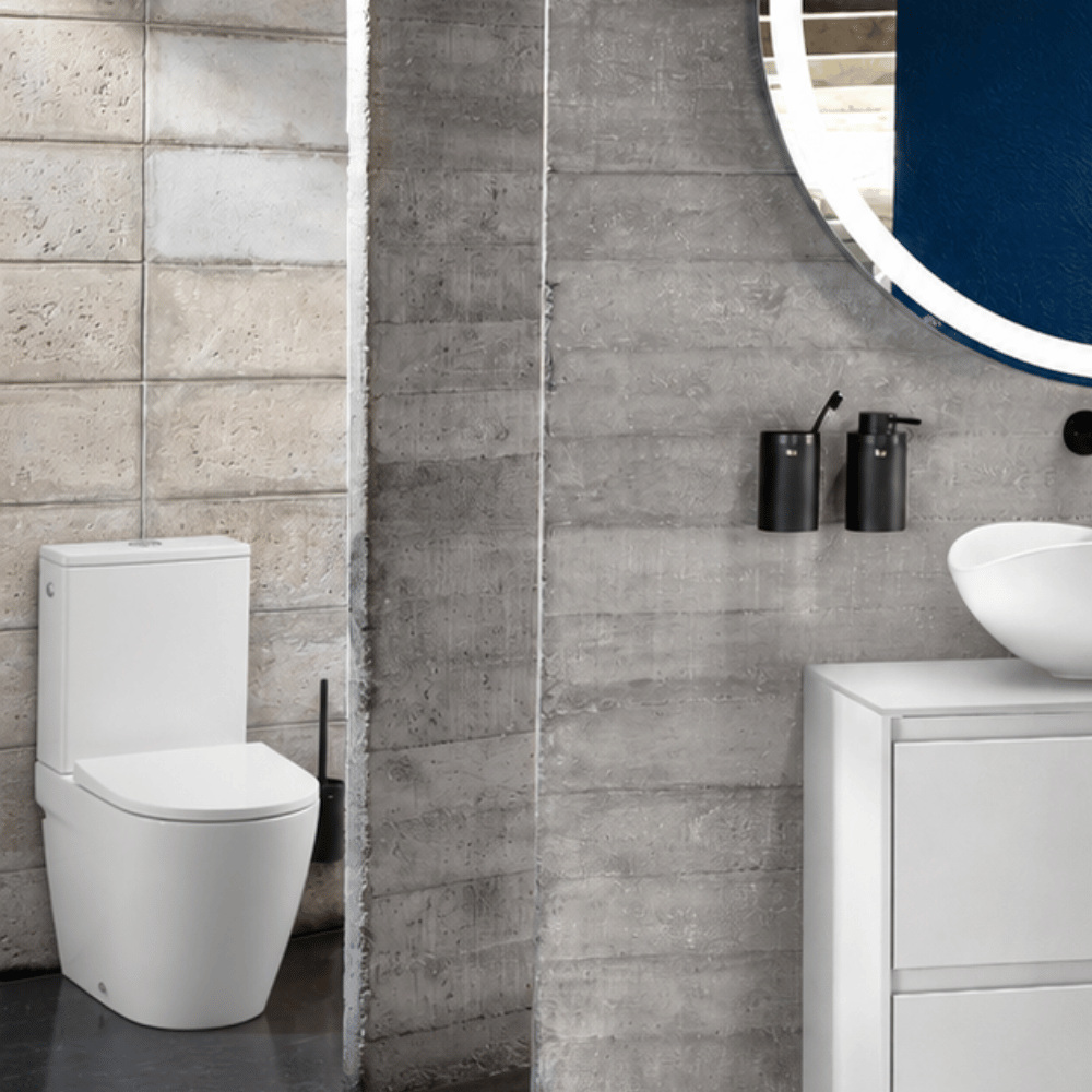 WC à poser A342688620 dan salle de bain indus