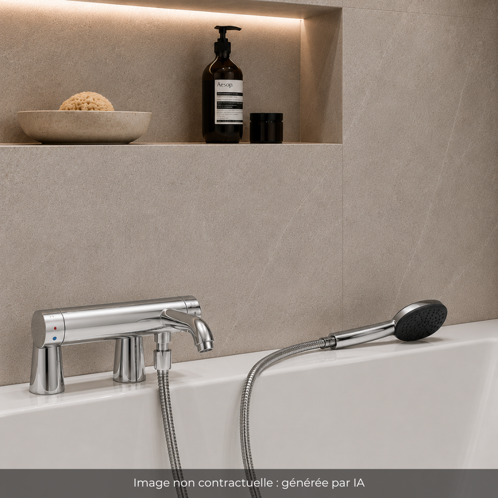 Ensemble GROHE Essence avec colonnettes Idro'Flex douchette carrée ambiance