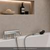 Ensemble GROHE Essence avec colonnettes Idro'Flex douchette carrée ambiance