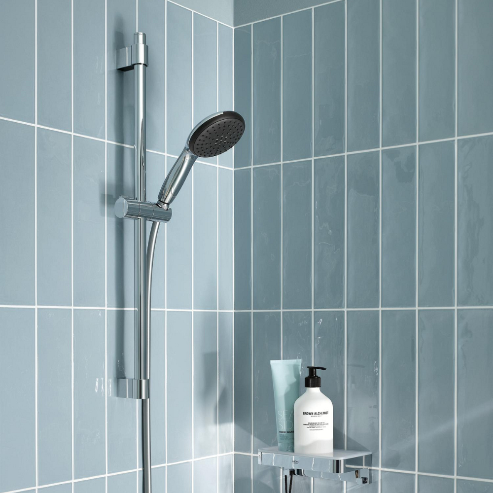 Ensemble GROHE Swift avec colonnettes avec douchette ronde et barre ambiance
