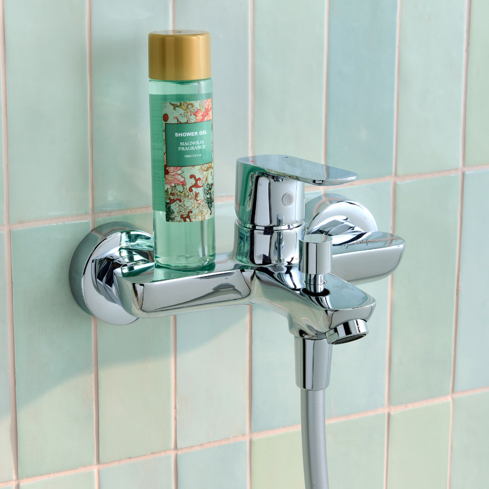 Mitigeur baignoire JACOB DELAFON July+ + pommeau de douche Metro + flexible de douche métal