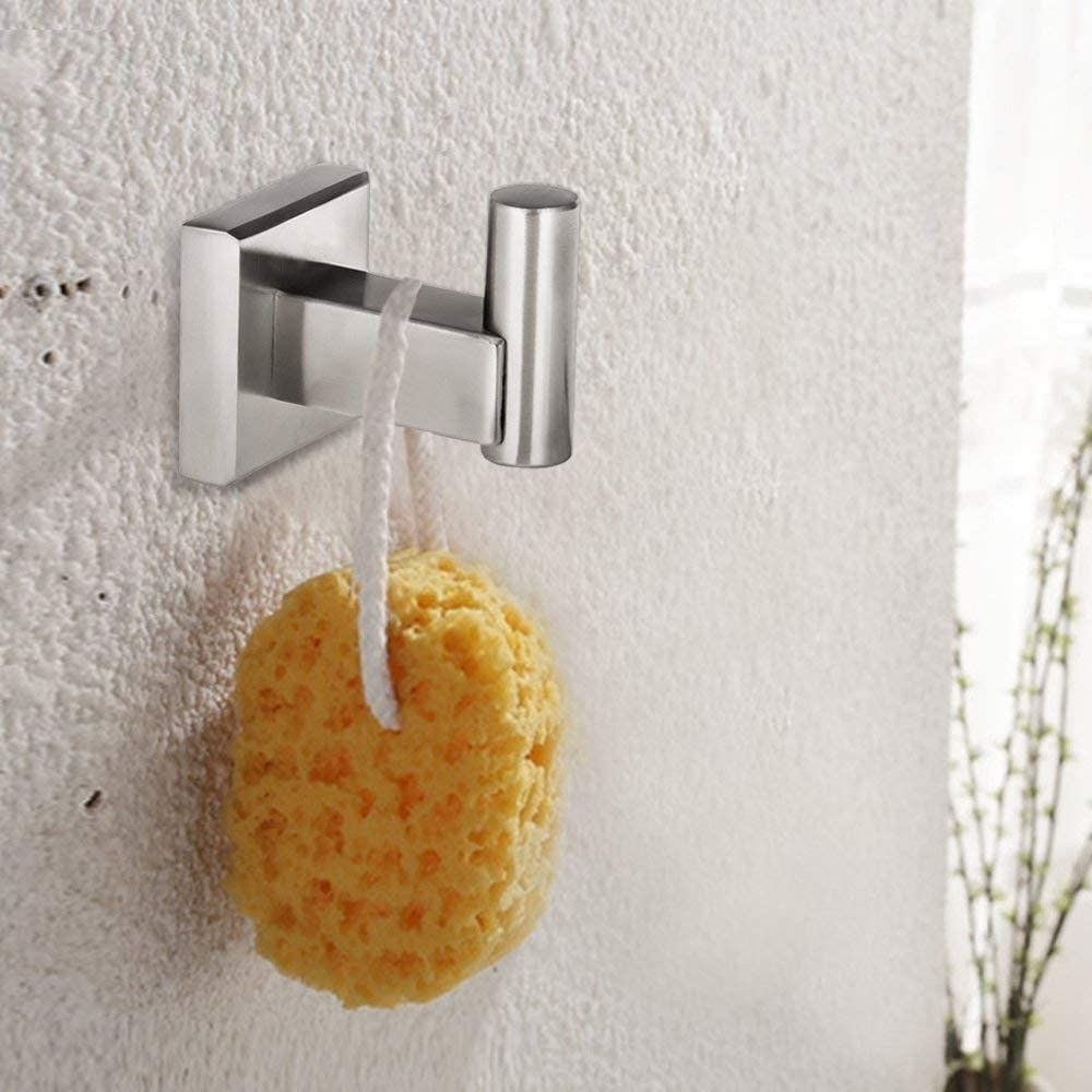 40511001 Patère murale Grohe Essentials Cube photo d'ambiance
