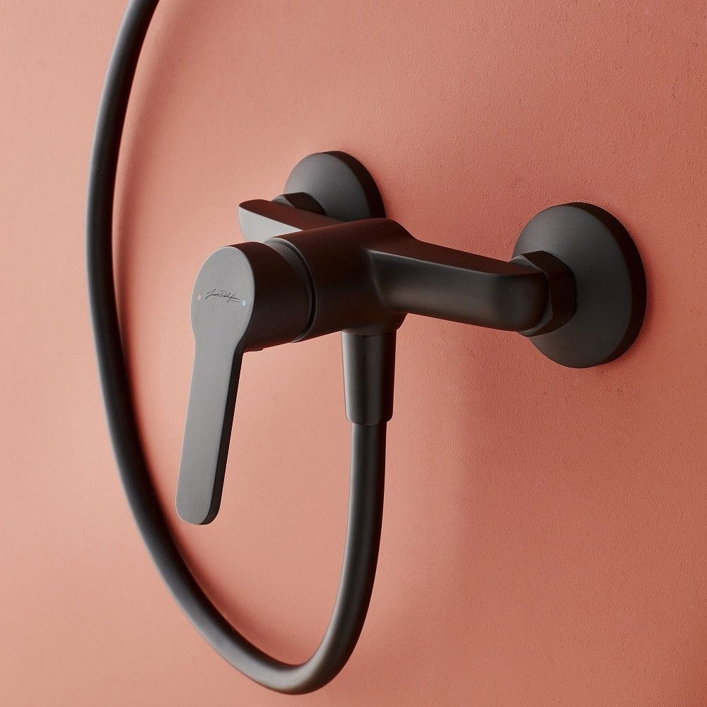 E29870-BL      Mitigeur de douche noir Jacob Delafon Aimé     ambiance