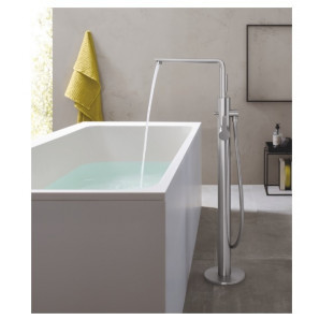 Robinet baignoire ilot Grohe Lineare et corps encastré ambiance