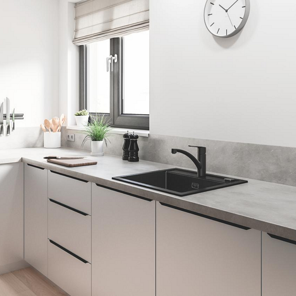 Visuel d'ambiance du robinet de cuisine GROHE Start noir mat