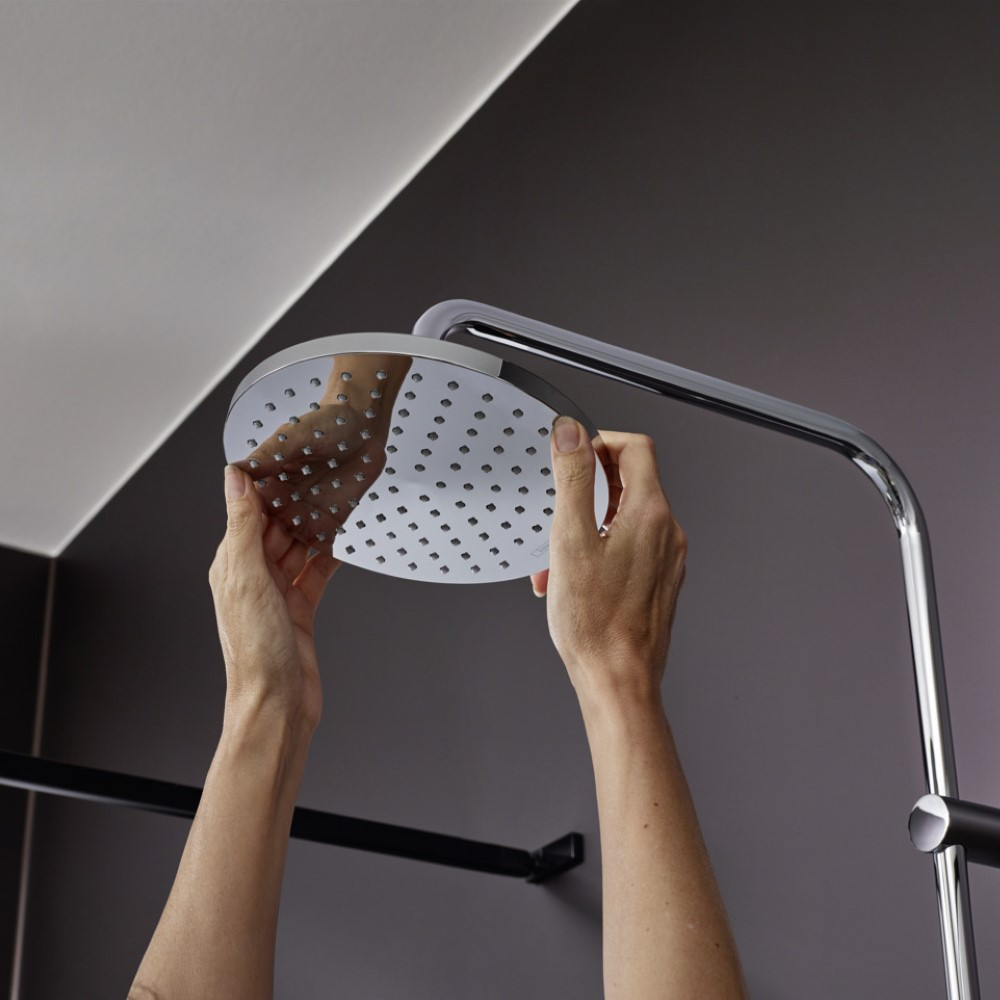 Visuel d'ambiance 2 de la Colonne de douche ou bain douche sans mitigeur HANSGROHE Vernis Blend 200 EcoSmart chromé