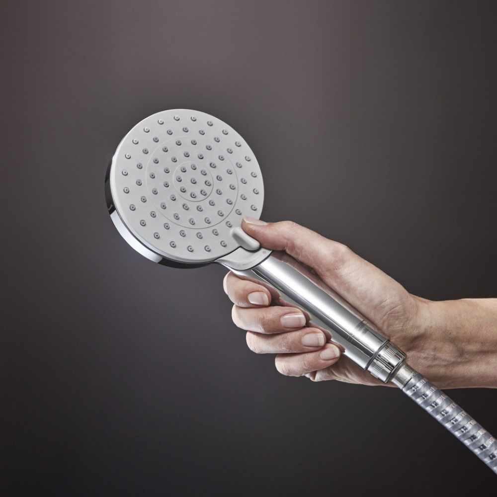 Visuel d'ambiance 5 de la Colonne de douche ou bain douche sans mitigeur HANSGROHE Vernis Blend 200 EcoSmart chromé