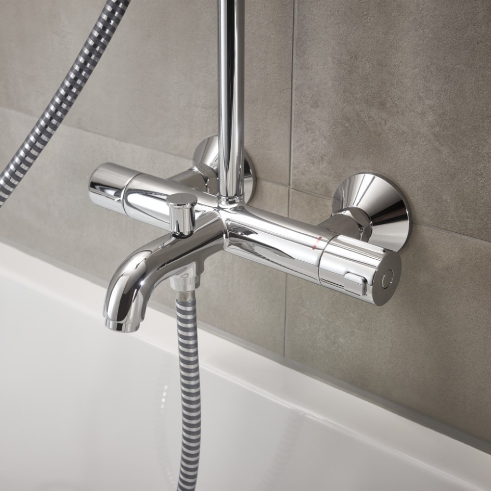 Visuel d'ambiance 4 de la Colonne bain douche thermostatique HANSGROHE Vernis Blend 200 chromé