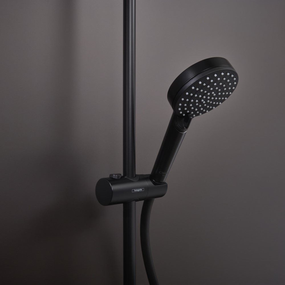 Visuel d'ambiance 2 de la Colonne de douche ou bain douche sans mitigeur HANSGROHE Vernis Shape 230 noir mat