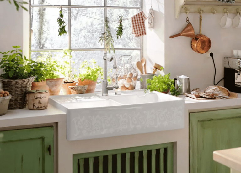 Les éviers de cuisine moderne