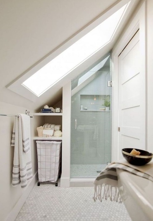 Faire douche marche sous les combles