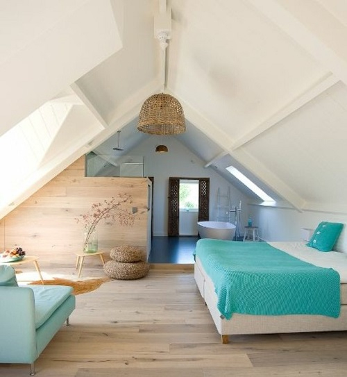 Salle de bain sous mansarde